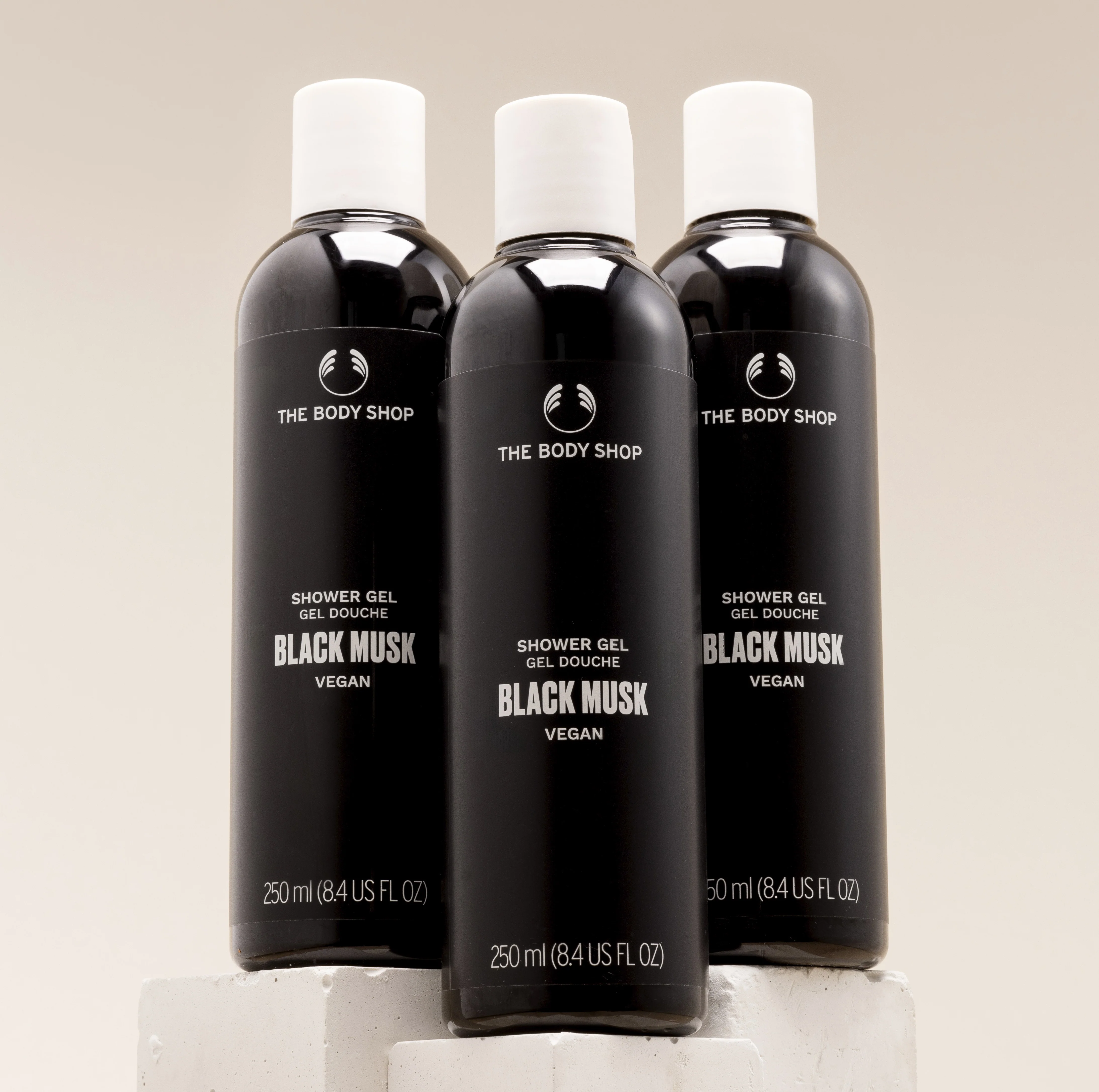 Black Musk Shower Gel - Image 6