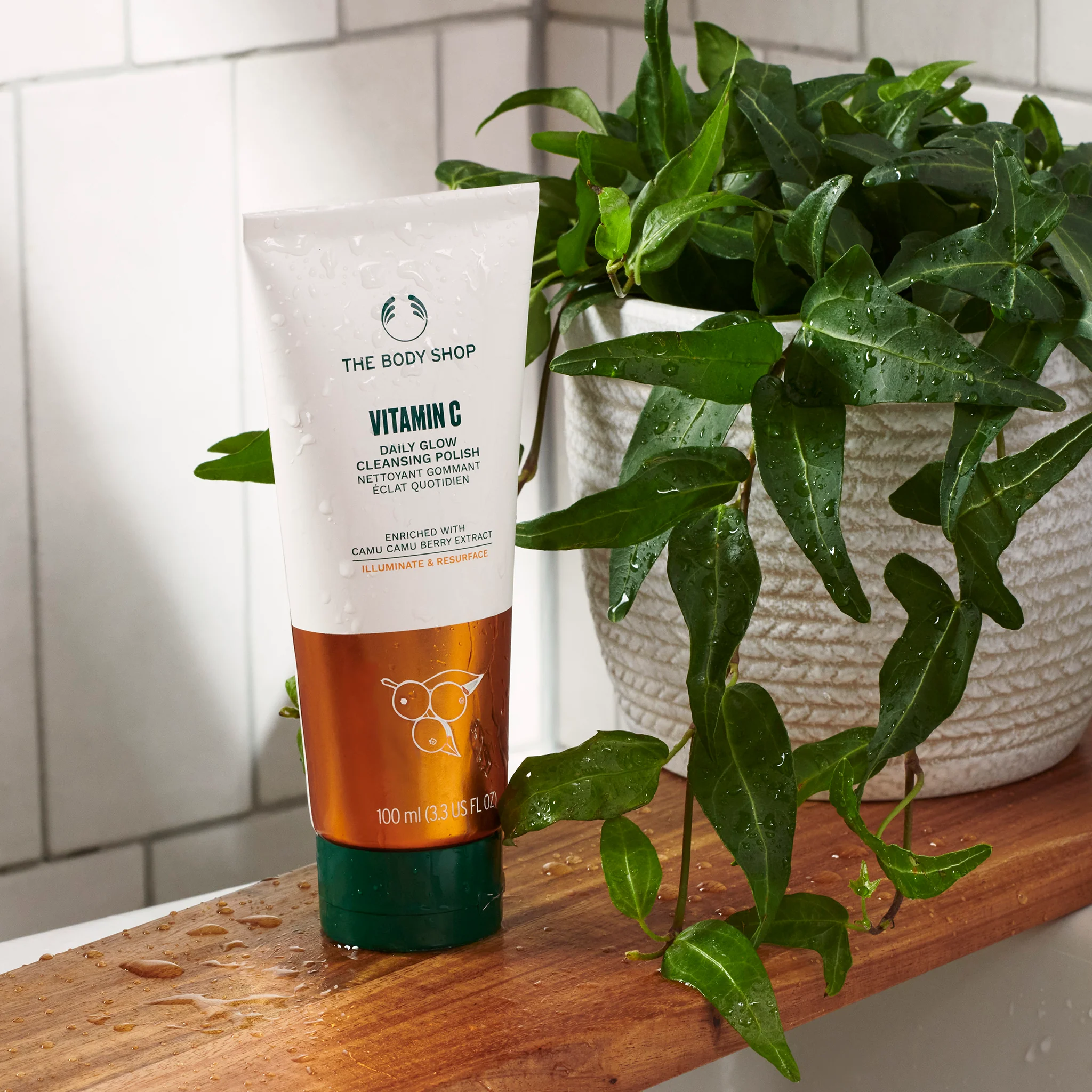 Vitamin C Glow Cleansing Polish - Image 6