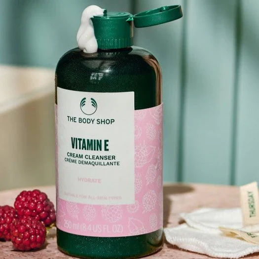 Vitamin E Cream Cleanser - Image 6